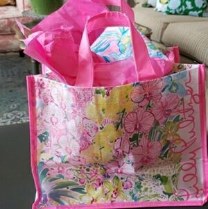 Lilly Pulitzer Top NWOT/ Gift bag Included